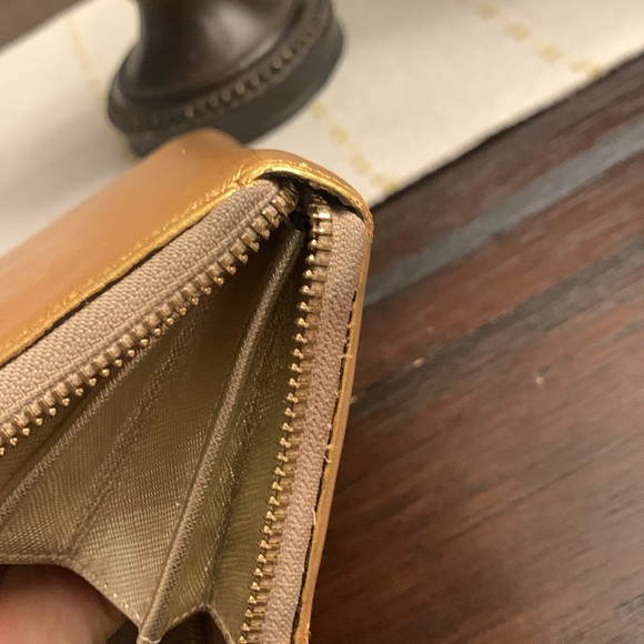 Kate Spade Gold Wallet - Picture 15 of 17